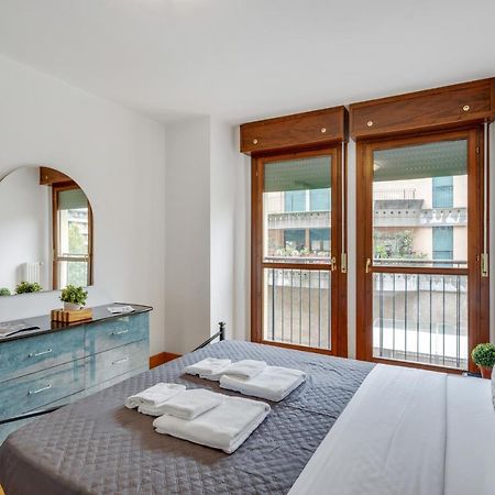 Il Broletto Apartment - Affitti Brevi Italia Lecco Exteriör bild
