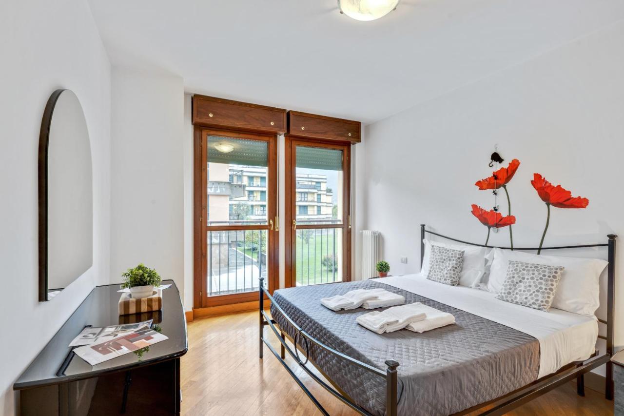 Il Broletto Apartment - Affitti Brevi Italia Lecco Exteriör bild