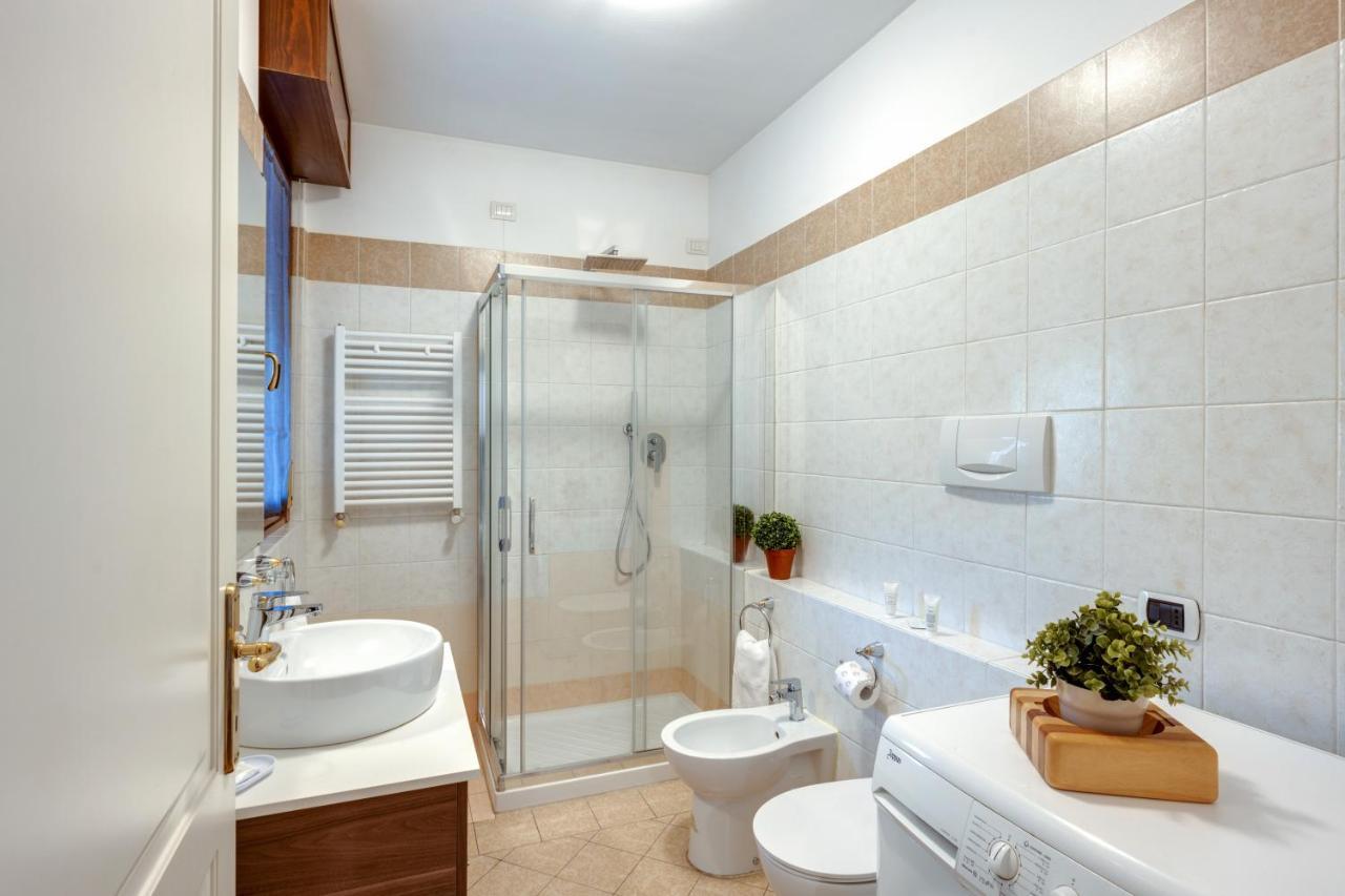 Il Broletto Apartment - Affitti Brevi Italia Lecco Exteriör bild